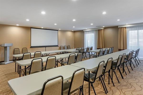 Comfort Suites Oakbrook Terrace