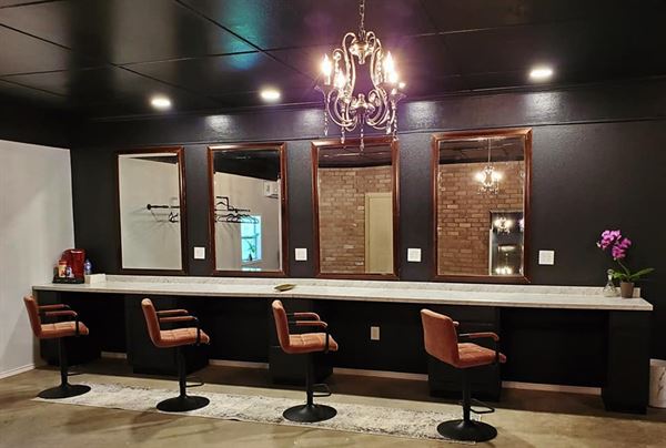 Maroon Ridge Event Venue