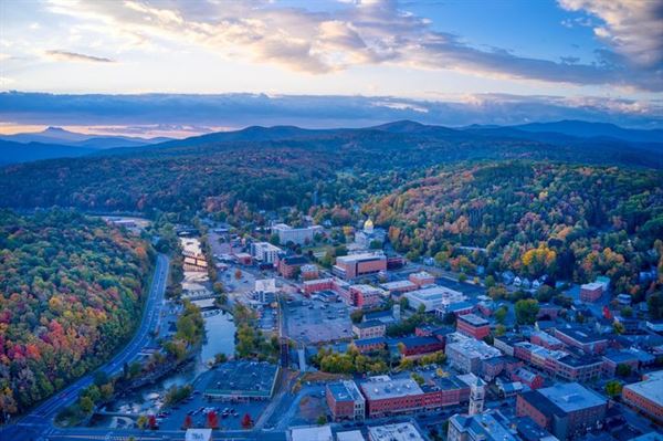 Capitol Plaza Hotel Montpelier, Tapestry Collection by Hilton