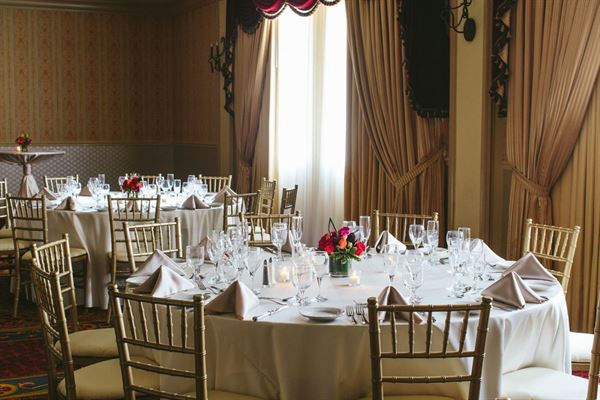 Carleton Of Oak Park