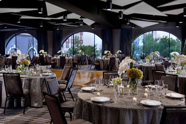 Renaissance Reno Downtown Hotel