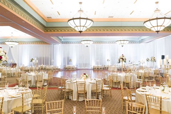 Chateau on the Lake Resort and Convention Center