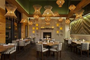 Canyonlands (20-60 guests)