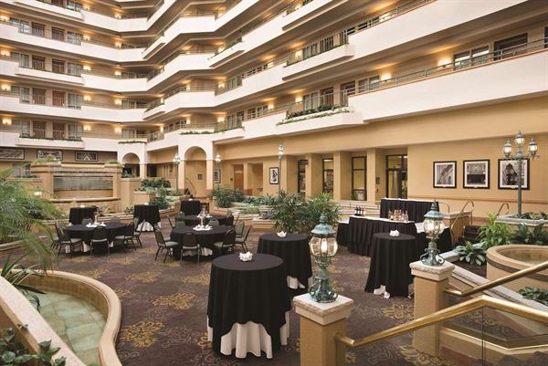 Embassy Suites Greensboro - Airport