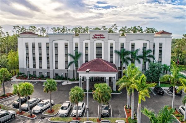 Hampton Inn & Suites Fort Myers-Estero/FGCU