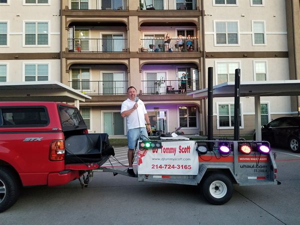 DJ Tommy Scott