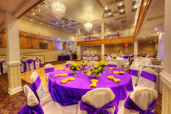 Village Inn Hotel & Event Center