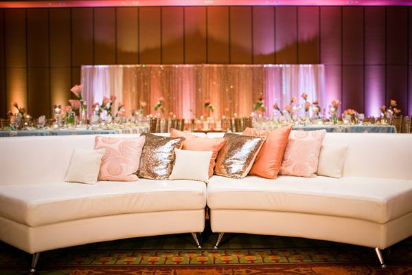 Embassy Suites East Peoria - Hotel & RiverFront Conf Center