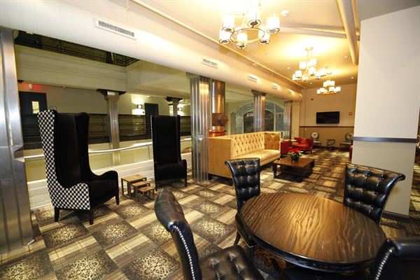 Brewhouse Inn & Suites