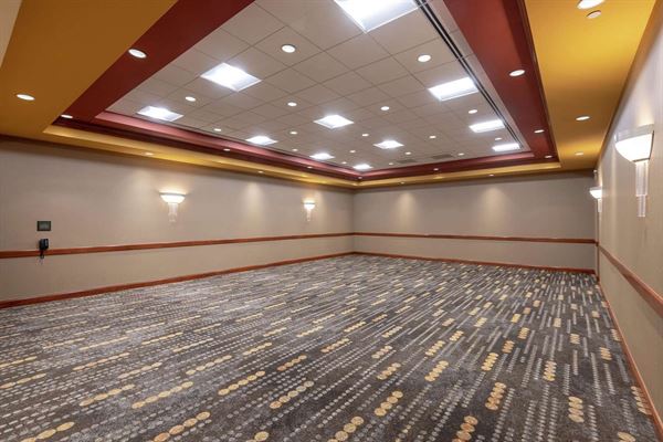 Embassy Suites Northwest Arkansas - Hotel, Spa & Convention Center