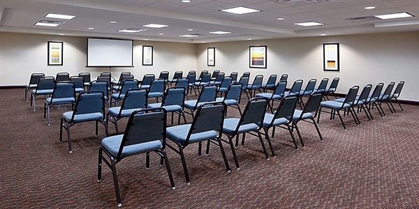 Holiday Inn Express & Suites Zanesville North