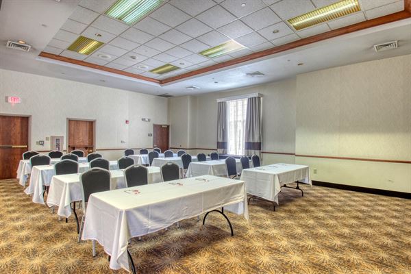 Comfort Suites Milwaukee Airport