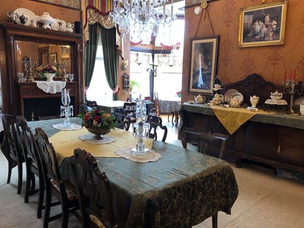 Schuster Mansion Bed and Breakfast