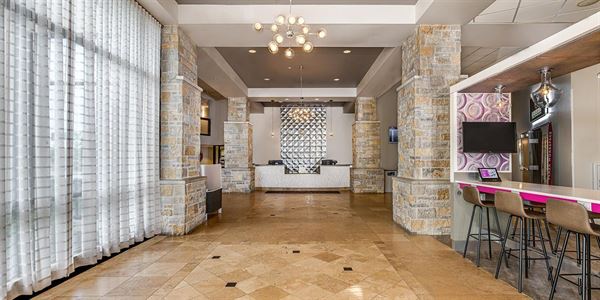 Crowne Plaza Milwaukee South