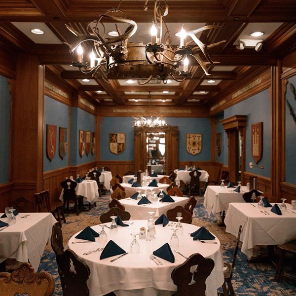 Mader's Restaurant & Catering