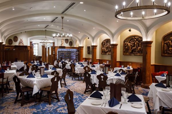 Mader's Restaurant & Catering