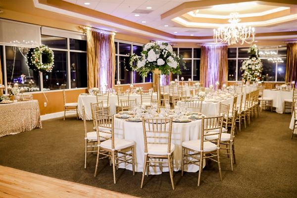 Isla Del Sol Yacht & Country Club