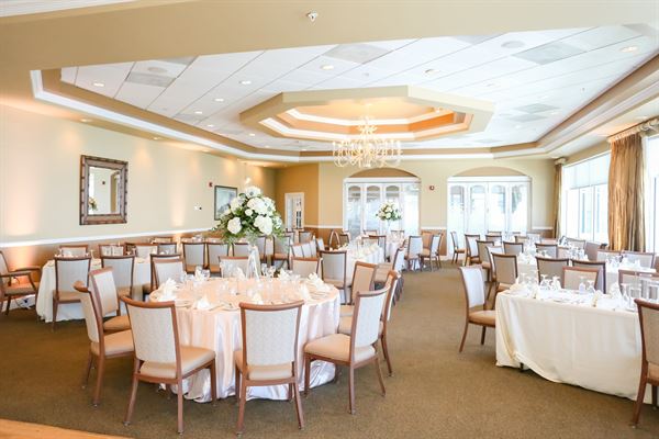 Isla Del Sol Yacht & Country Club