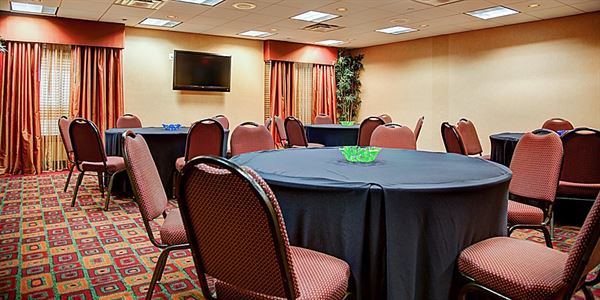 Holiday Inn Express & Suites South