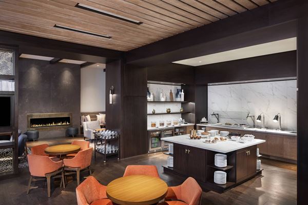 Lancaster Marriott at Penn Square