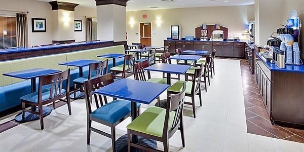 Holiday Inn Express & Suites Williamsport