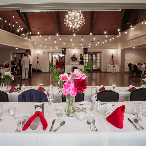 Shady Hollow Country Club