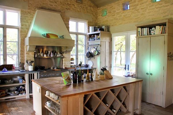 The Heirloom Hideaway & Arboreum