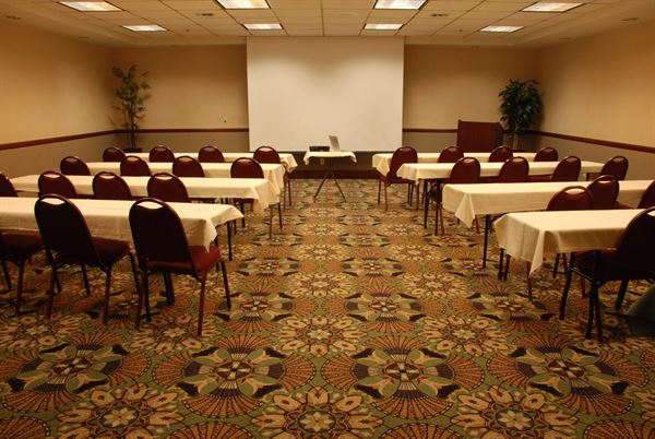 The Plaza Hotel & Suites