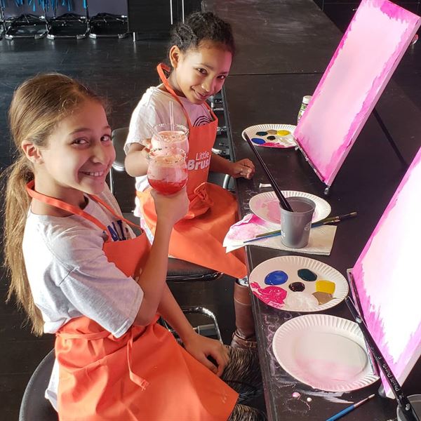 Pinot's Palette East Meadow