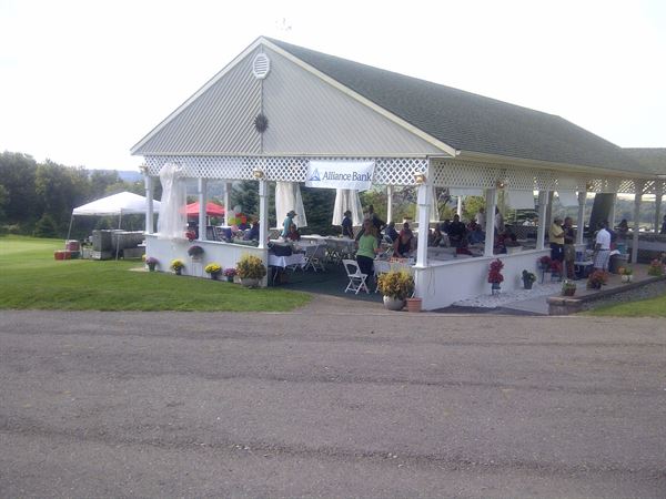 Walden Oaks Country Club