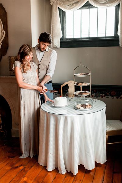 Suite Retreat Bed and Biscotti