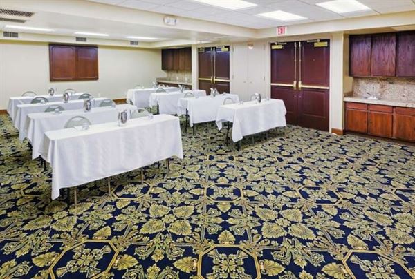 Radisson Hotel El Paso Airport