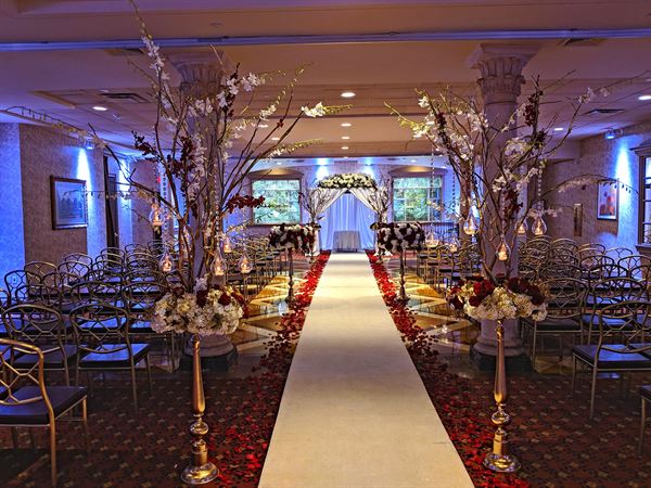 Crest Hollow Country Club