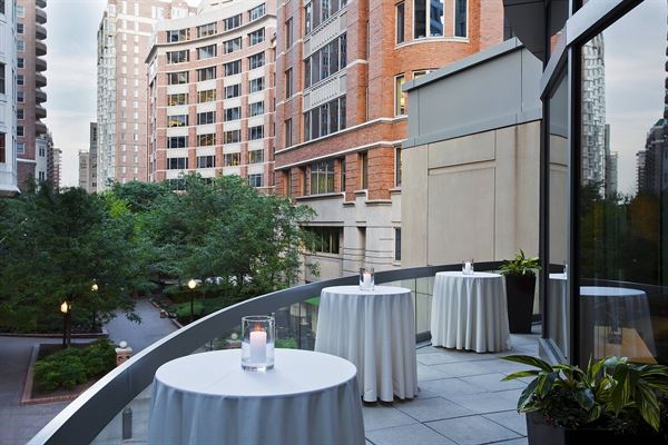 The Westin Arlington Gateway