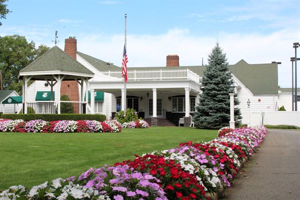 Stewart Manor Country Club