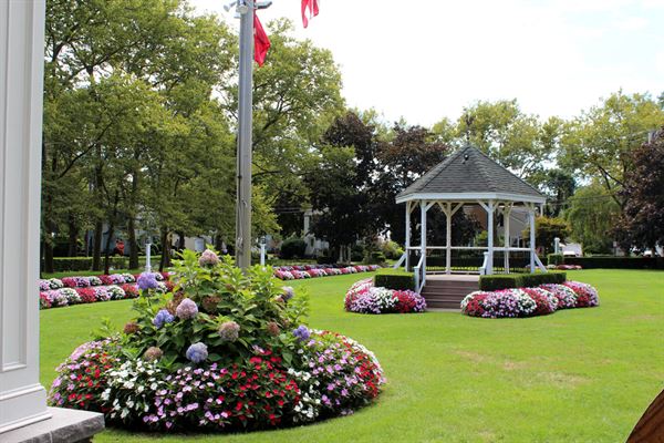 Stewart Manor Country Club