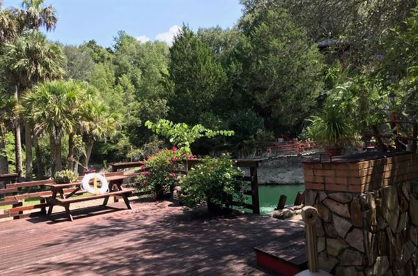 Cedar Lakes Woods and Gardens