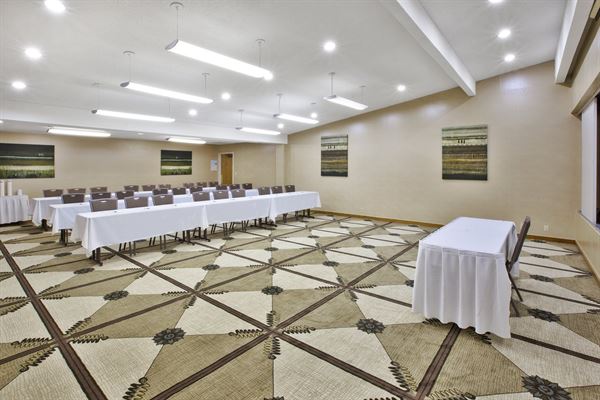 Holiday Inn Express Detroit-Warren