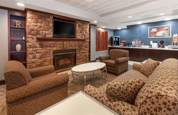 Wingate by Wyndham Erie