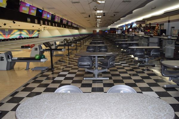 Aaron's Family Fun Center