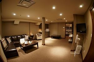 Bridal Suite / Green Room