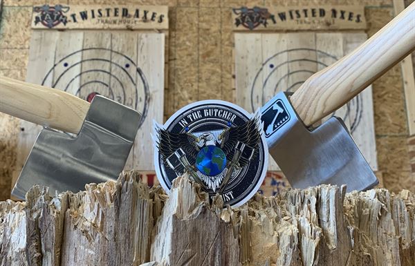 Twisted Axes Throw House