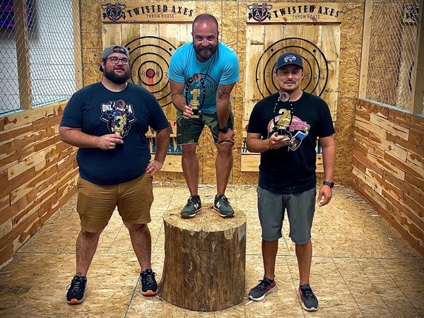 Twisted Axes Throw House