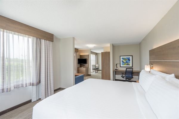 Holiday Inn Express & Suites Frankfort