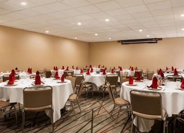 Radisson Hotel Akron/Fairlawn