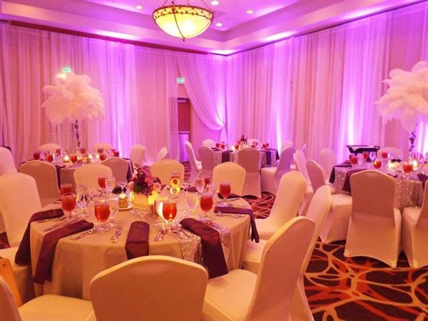 DoubleTree by Hilton Hotel Norfolk Airport