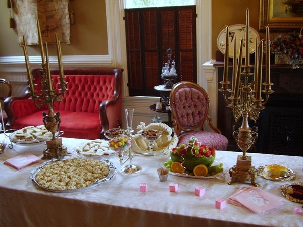 Mansion on Main Mansion House Art & Antiques