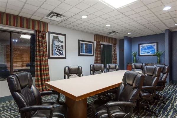 Wingate by Wyndham Chesapeake