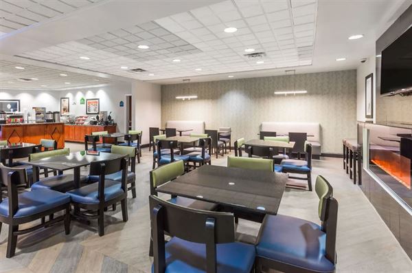 Wingate by Wyndham Chesapeake