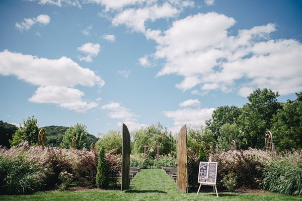 The Hidden Meadow & Barn